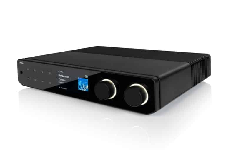 "Cyrus 80 PRE high-end streaming voorversterker met BluOS, ESS Sabre DAC en full-colour TFT-display."